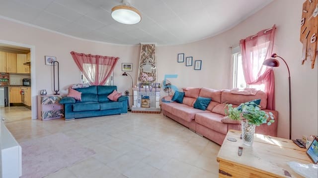 Chalet de 4 habitaciones en Torrevieja en venta con piscina garaje - 425.000 € (Ref: 10118603)