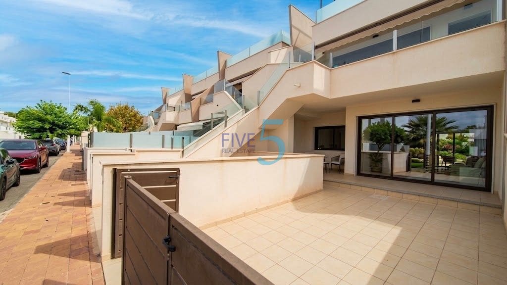 Apartamento de 3 habitaciones en Lo Pagan en venta con piscina garaje - 285.000 € (Ref: 10118604)
