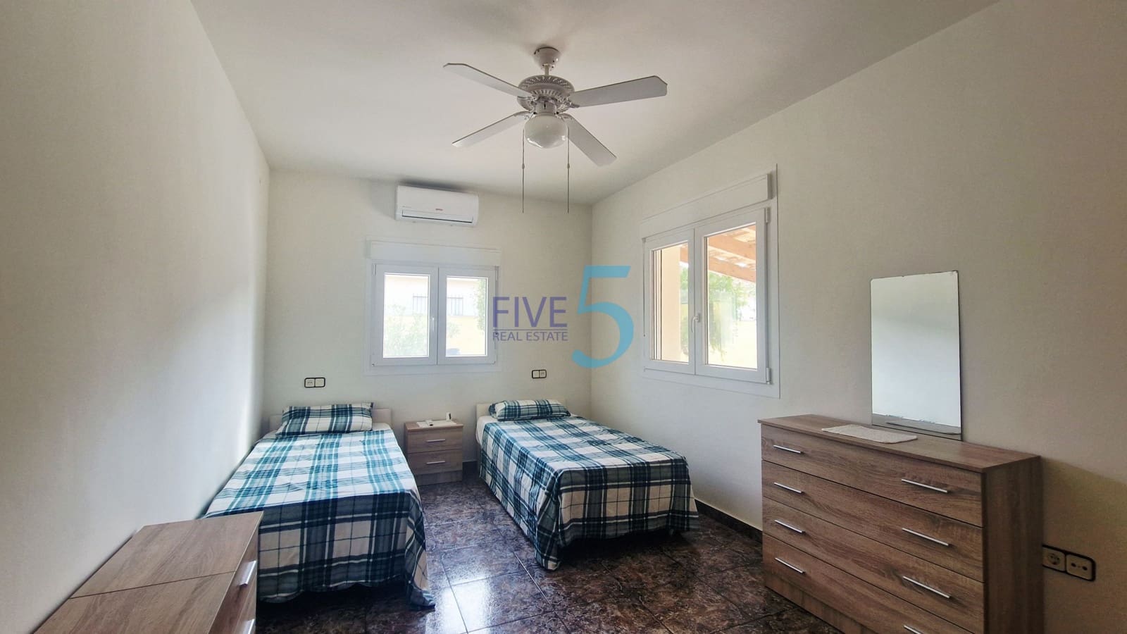 3 slaapkamer Villa te koop in Los Alcazares met zwembad garage - € 350.000 (Ref: 10118607)