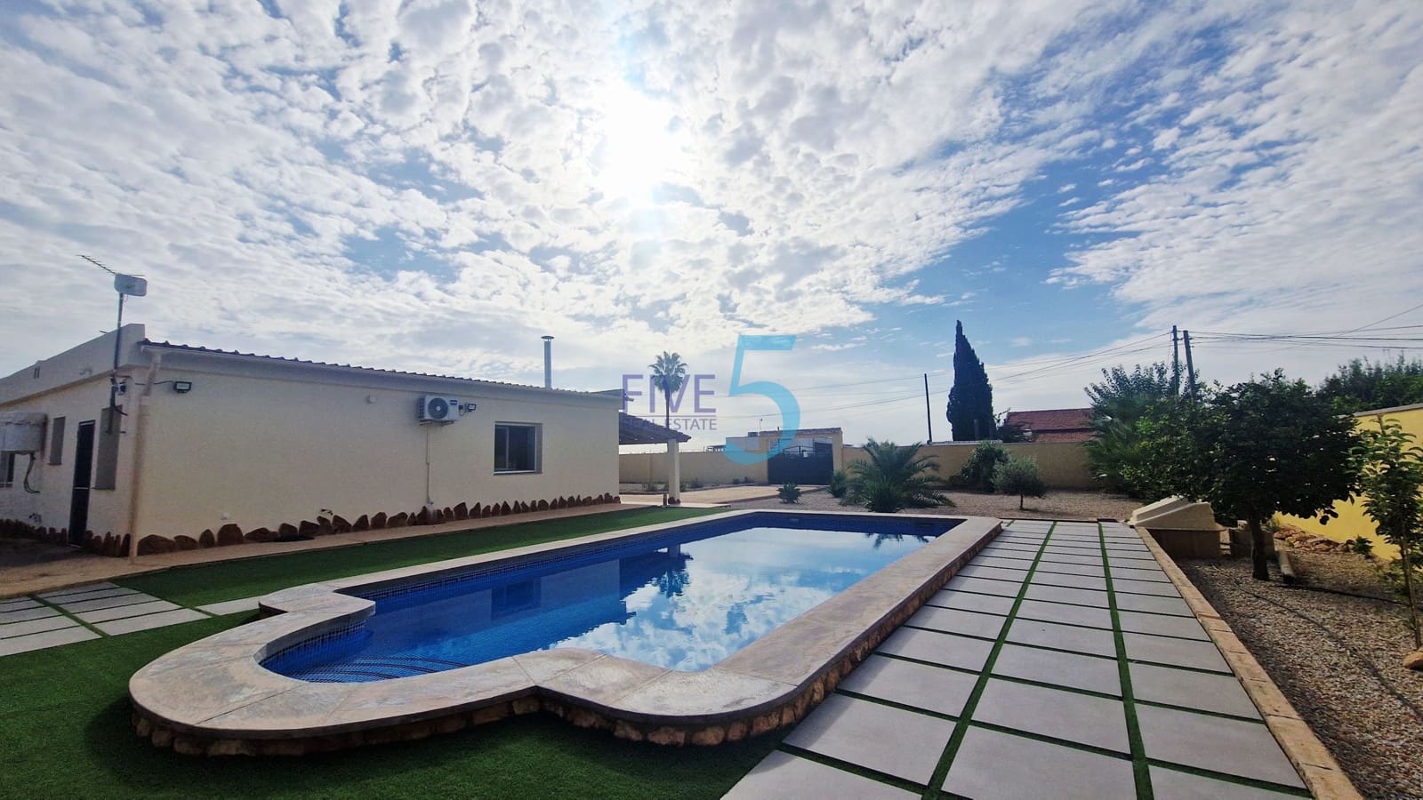 3 slaapkamer Villa te koop in Los Alcazares met zwembad garage - € 350.000 (Ref: 10118607)