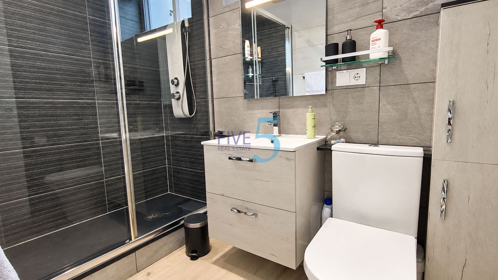 3 soveværelse Villa til salg i Daya Nueva med swimmingpool - € 325.000 (Ref: 10120601)