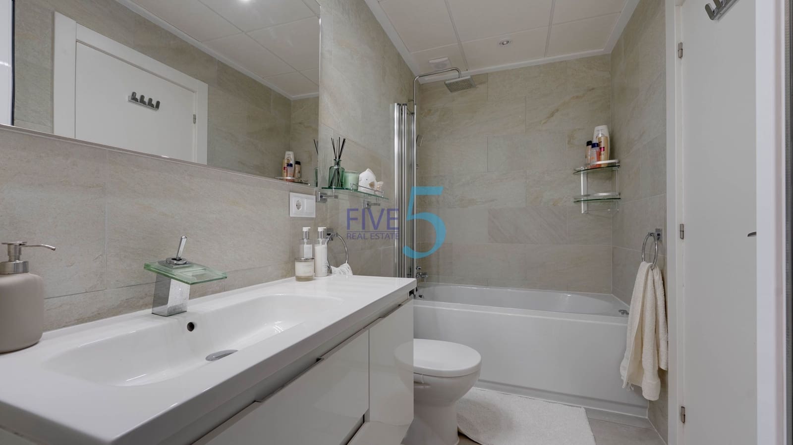 3 bedroom Villa for sale in Daya Nueva with pool - € 325,000 (Ref: 10120601)