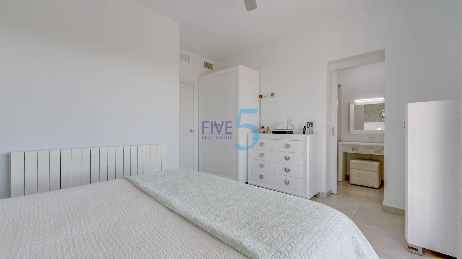 3 bedroom Villa for sale in Daya Nueva with pool - € 325,000 (Ref: 10120601)
