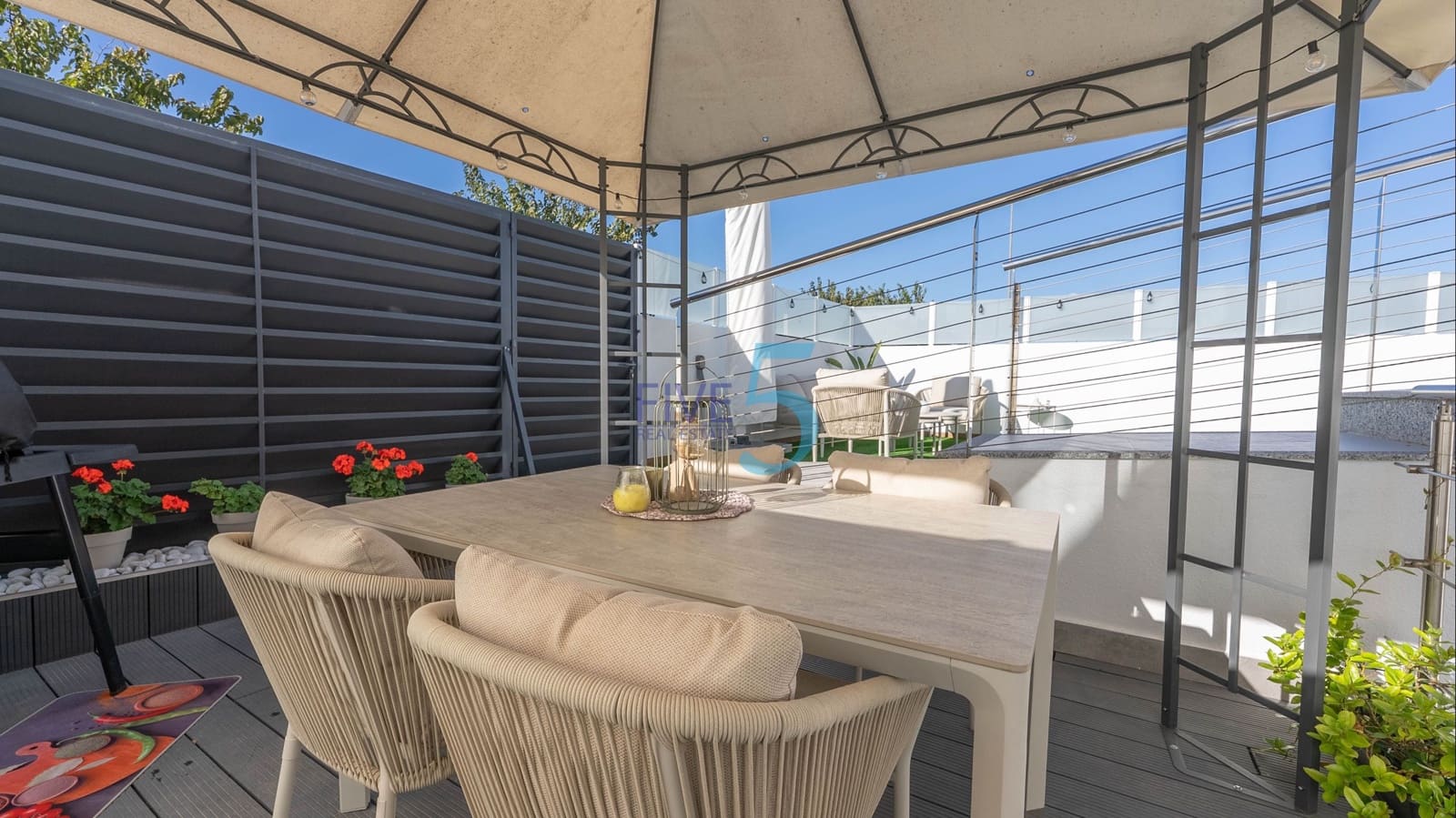 3 bedroom Villa for sale in Daya Nueva with pool - € 325,000 (Ref: 10120601)
