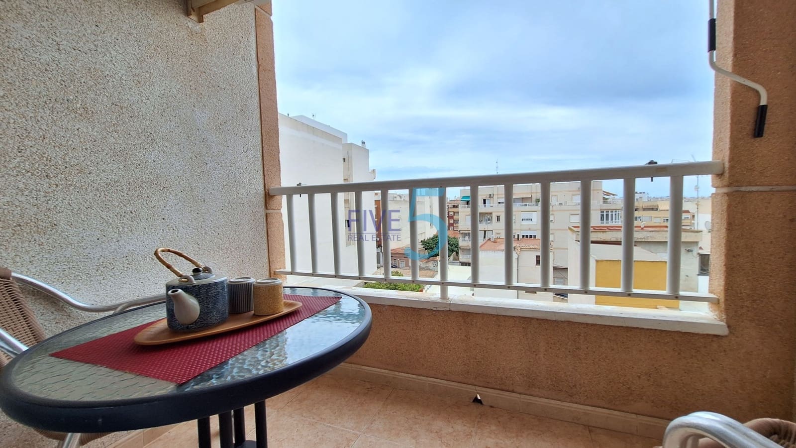 2 sypialnia Apartament na sprzedaż w Torrevieja z basenem - 124 000 € (Ref: 10121168)