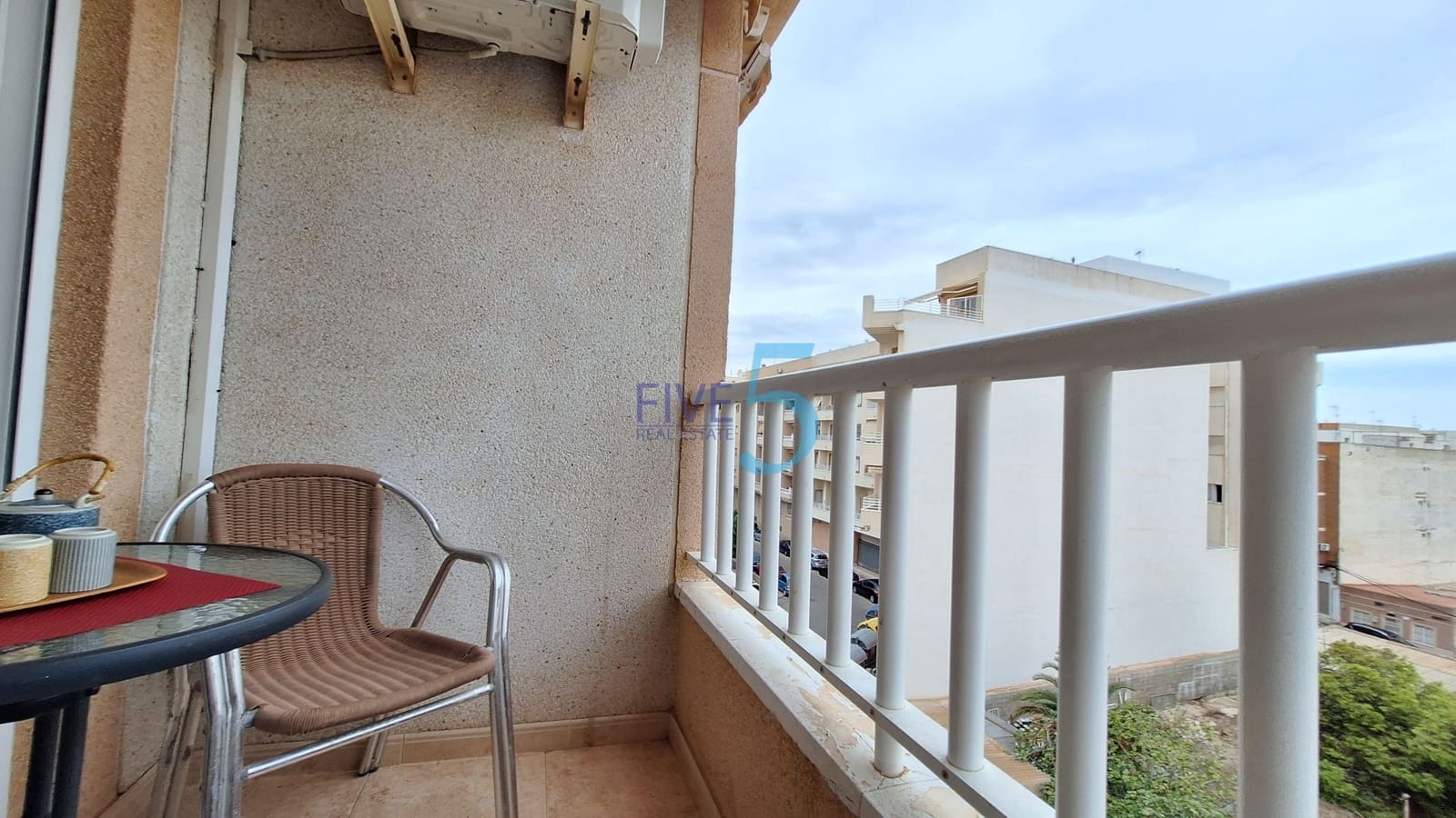 2 sypialnia Apartament na sprzedaż w Torrevieja z basenem - 124 000 € (Ref: 10121168)