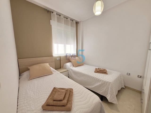 2 quarto Apartamento para venda em Torrevieja com piscina - 165 000 € (Ref: 10124677)