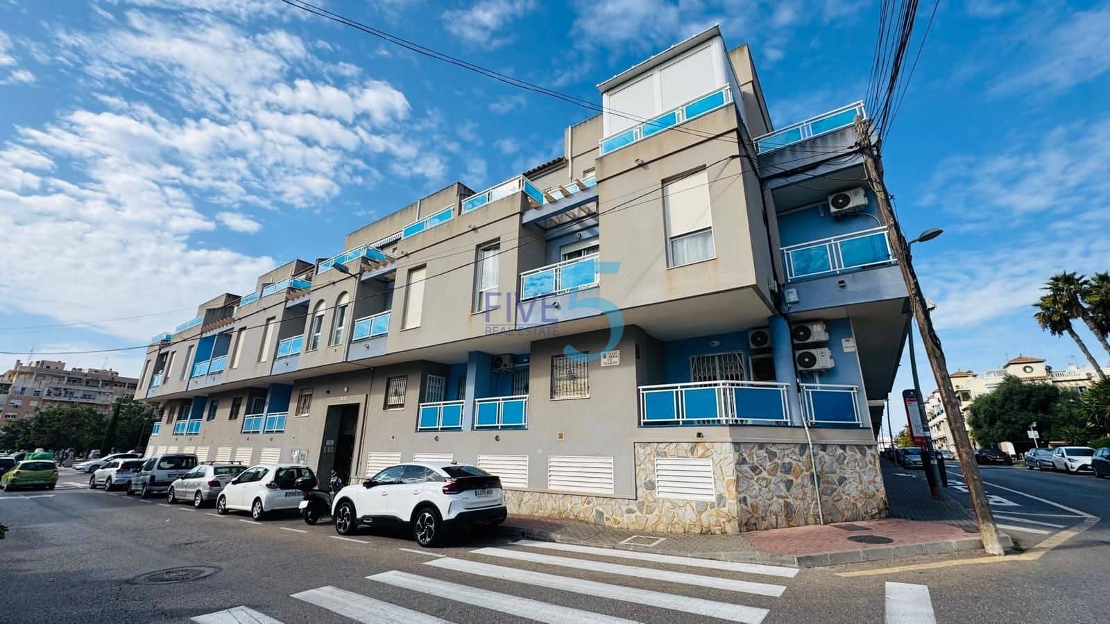 2 quarto Apartamento para venda em Torrevieja com piscina - 165 000 € (Ref: 10124677)