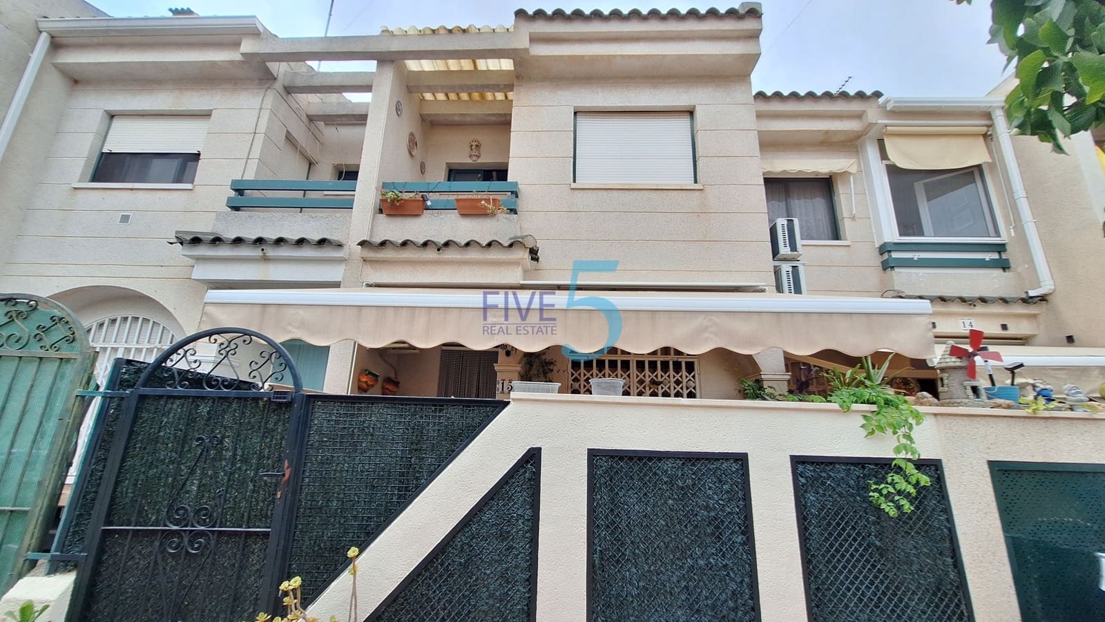 2 slaapkamer Halfvrijstaande villa te koop in San Fulgencio met zwembad garage - € 148.000 (Ref: 10130515)