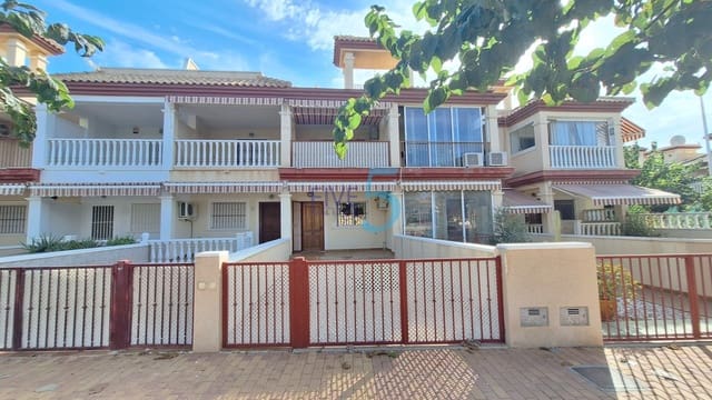 3 makuuhuone Omakotitalo myytävänä paikassa San Pedro del Pinatar mukana uima-altaan - 195 000 € (Ref: 10130516)