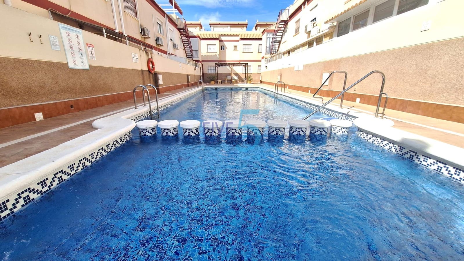 3 bedroom Townhouse for sale in San Pedro del Pinatar with pool - € 195,000 (Ref: 10130516)