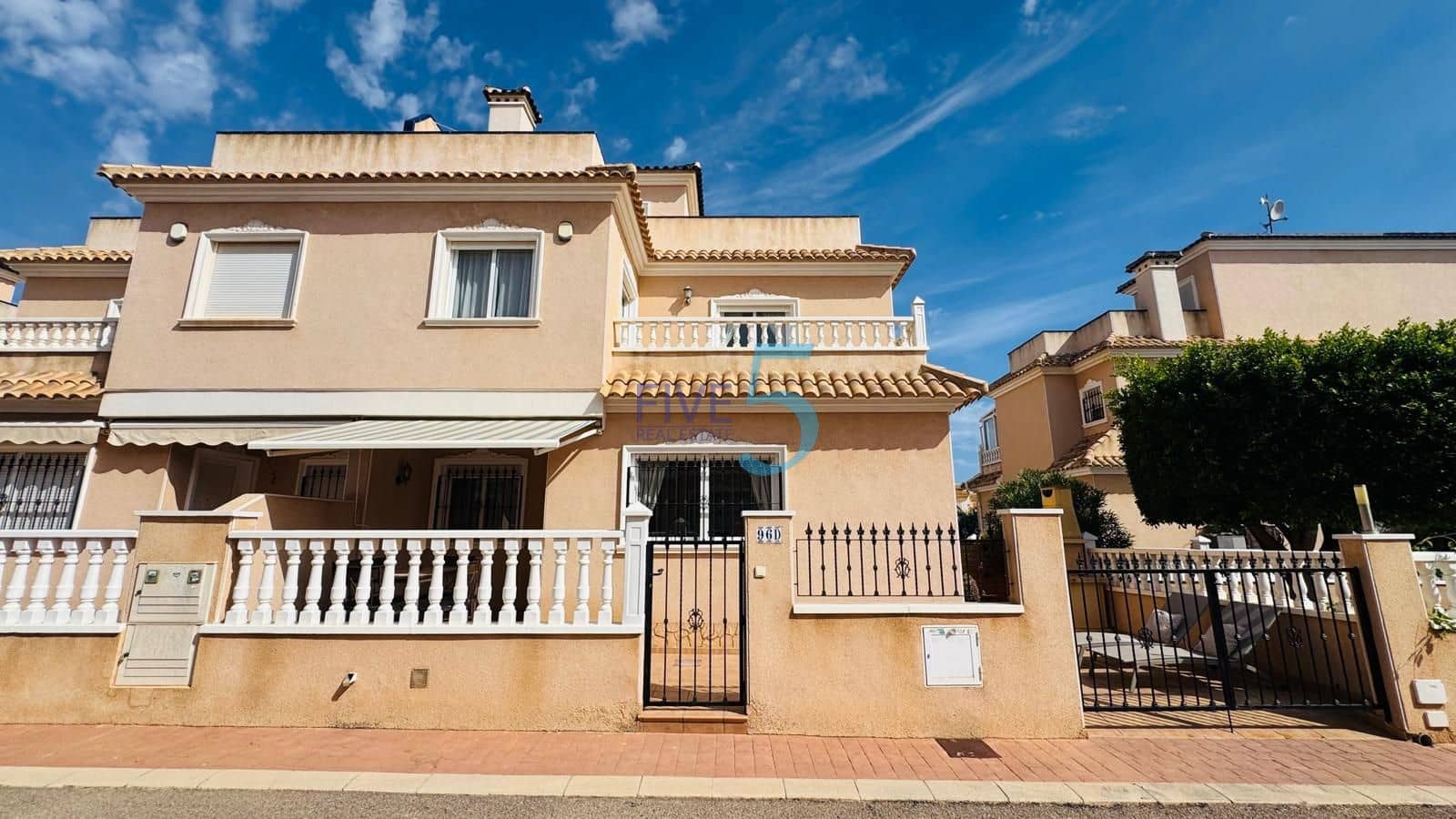 3 camera da letto Casa in vendita in Torre de la Horadada con piscina garage - 289.000 € (Rif: 10130671)