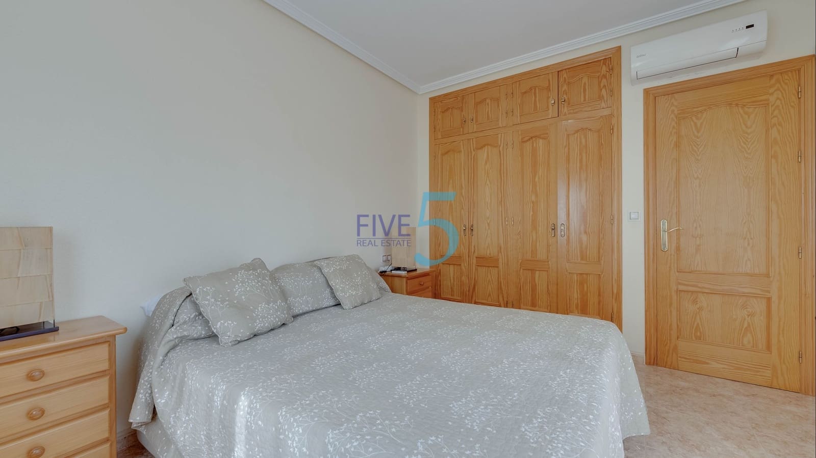 3 bedroom Townhouse for sale in Torre de la Horadada with pool garage - € 289,000 (Ref: 10130671)