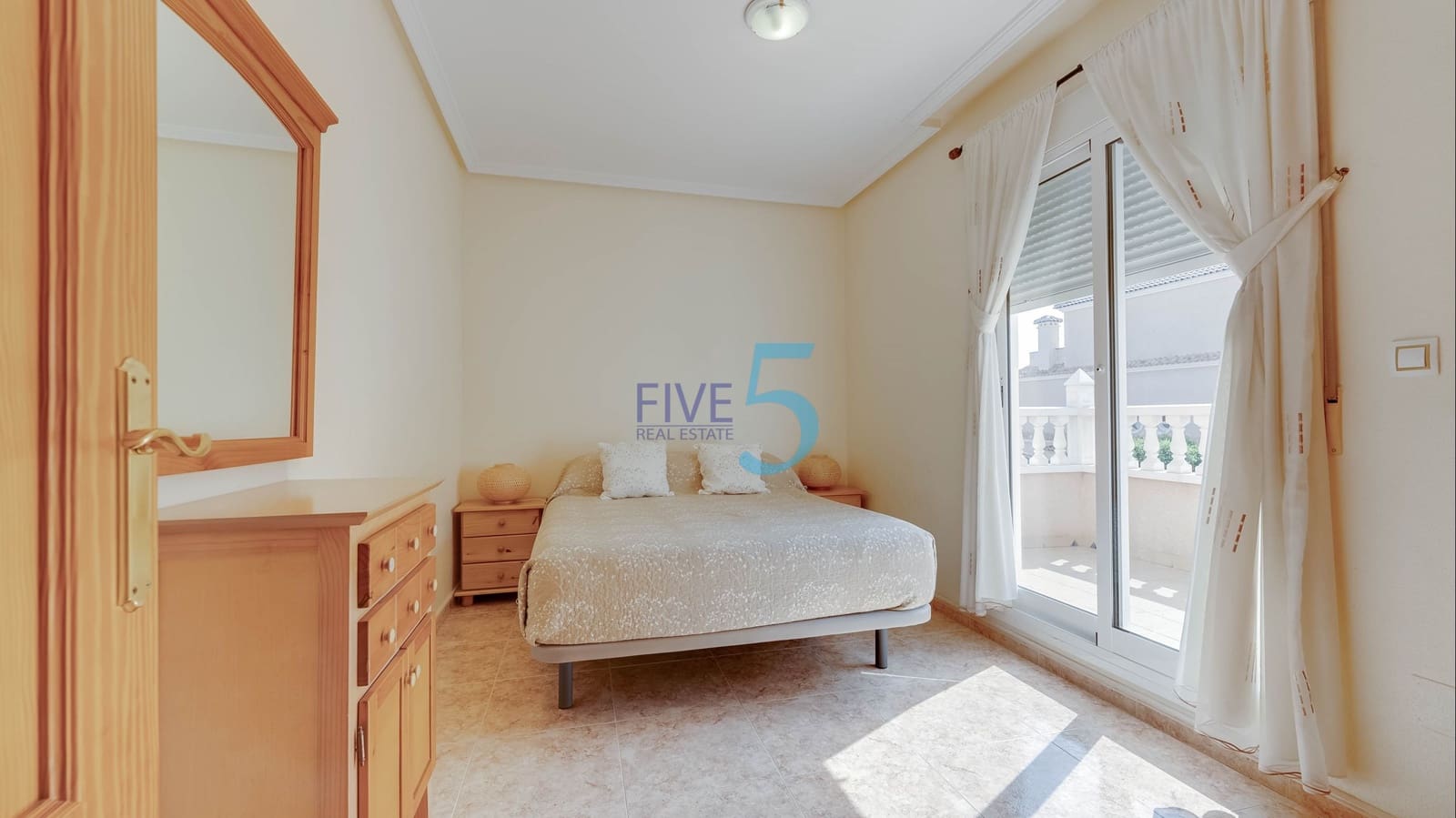 3 bedroom Townhouse for sale in Torre de la Horadada with pool garage - € 289,000 (Ref: 10130671)