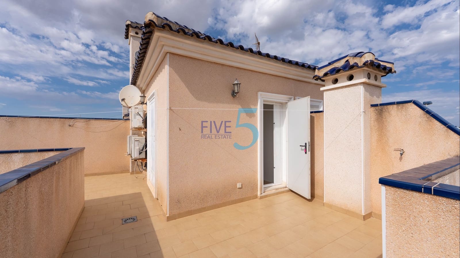 3 bedroom Townhouse for sale in Torre de la Horadada with pool garage - € 289,000 (Ref: 10130671)
