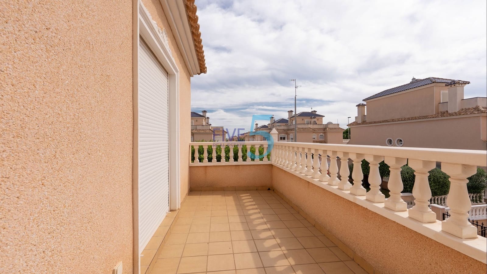 3 bedroom Townhouse for sale in Torre de la Horadada with pool garage - € 289,000 (Ref: 10130671)