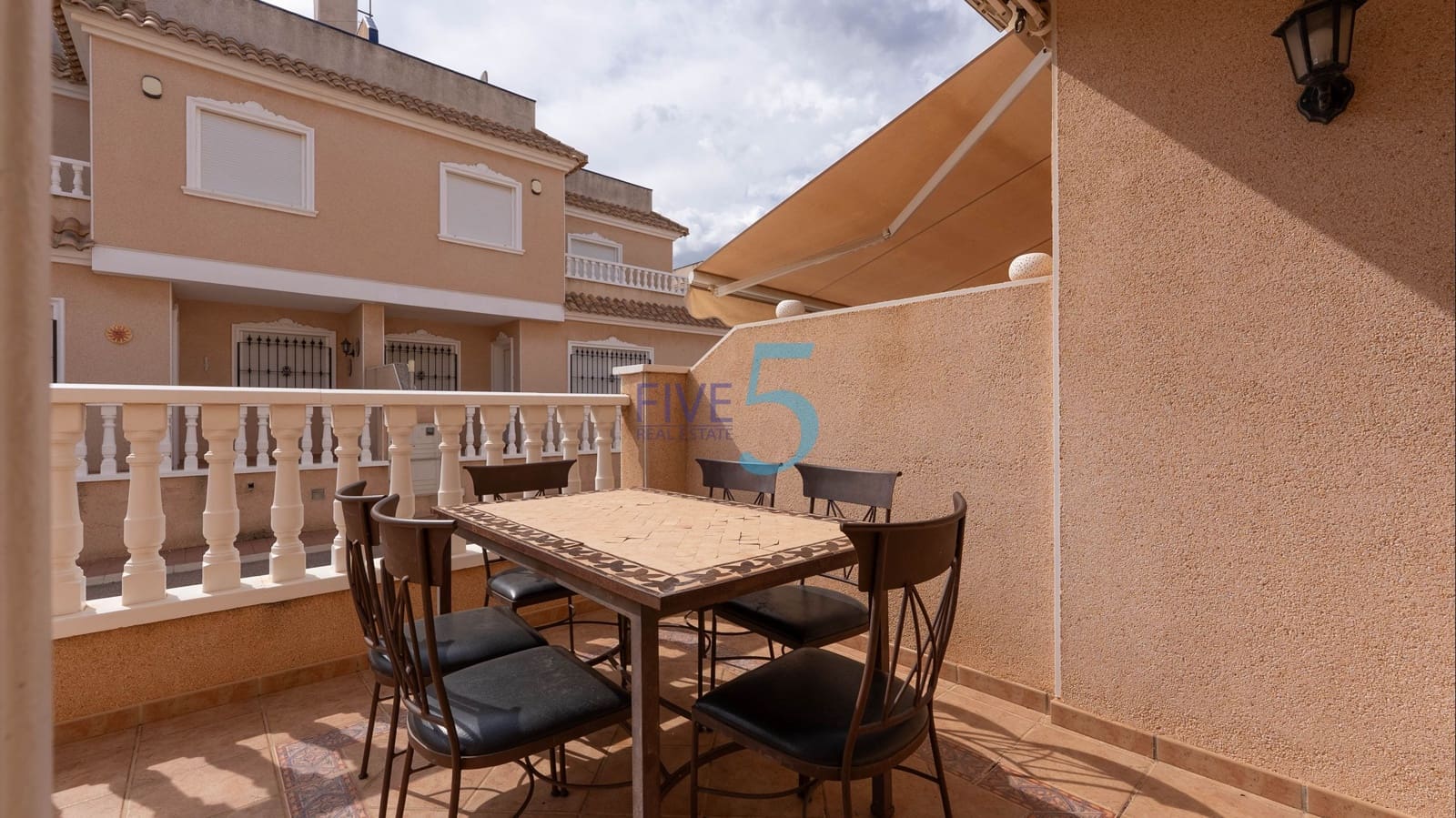 3 bedroom Townhouse for sale in Torre de la Horadada with pool garage - € 289,000 (Ref: 10130671)