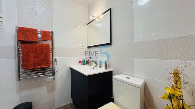 3 quarto Apartamento para venda em Torrevieja com piscina - 259 000 € (Ref: 10132119)