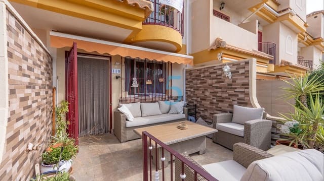 3 soveværelse Byhus til salg i Torre de la Horadada, Pilar de la Horadada med swimmingpool garage - € 249.999 (Ref: 10132155)