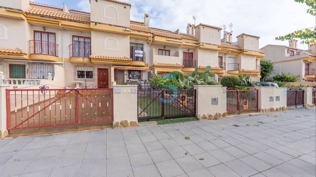 3 soveværelse Byhus til salg i Torre de la Horadada, Pilar de la Horadada med swimmingpool garage - € 249.999 (Ref: 10132155)