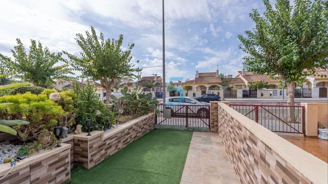 3 soveværelse Byhus til salg i Torre de la Horadada, Pilar de la Horadada med swimmingpool garage - € 249.999 (Ref: 10132155)