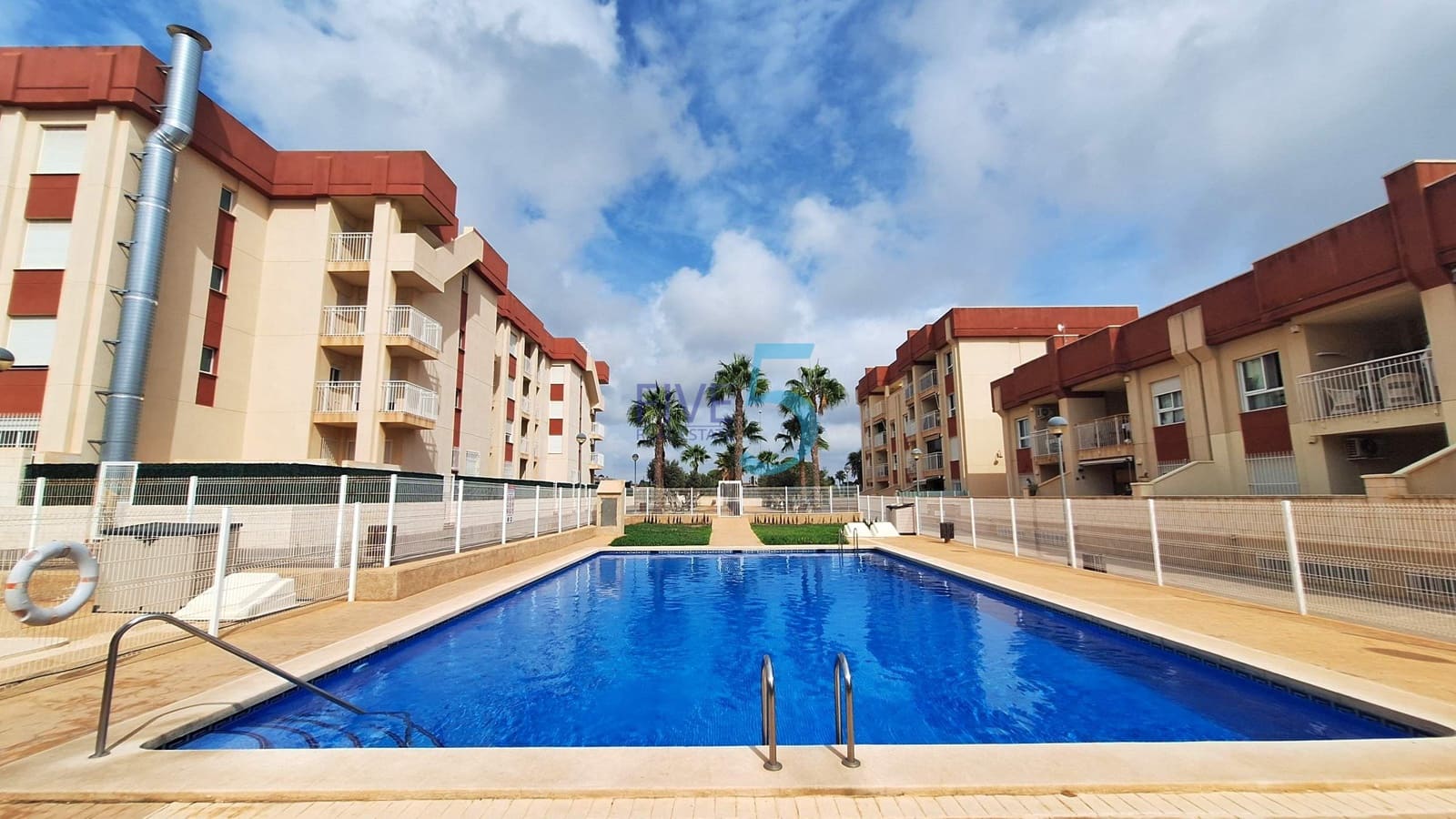 3 sovrum Lägenhet till salu i Orihuela Costa med pool - 279 900 € (Ref: 10132156)