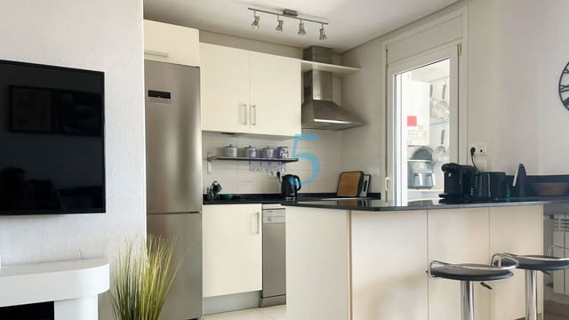 2 makuuhuone Omakotitalo myytävänä paikassa La Torre Golf Resort, Torre-Pacheco mukana uima-altaan 
autotalli - 240 000 € (Ref: 10132158)