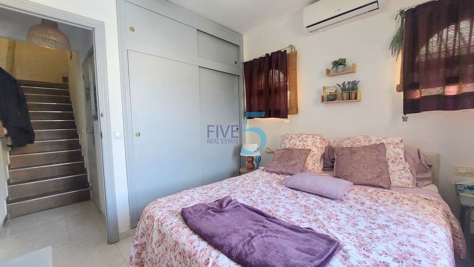 Pareado de 2 habitaciones en Torrevieja en venta con garaje - 178.000 € (Ref: 10135054)