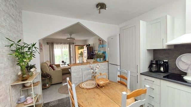 Pareado de 2 habitaciones en Torrevieja en venta con garaje - 178.000 € (Ref: 10135054)