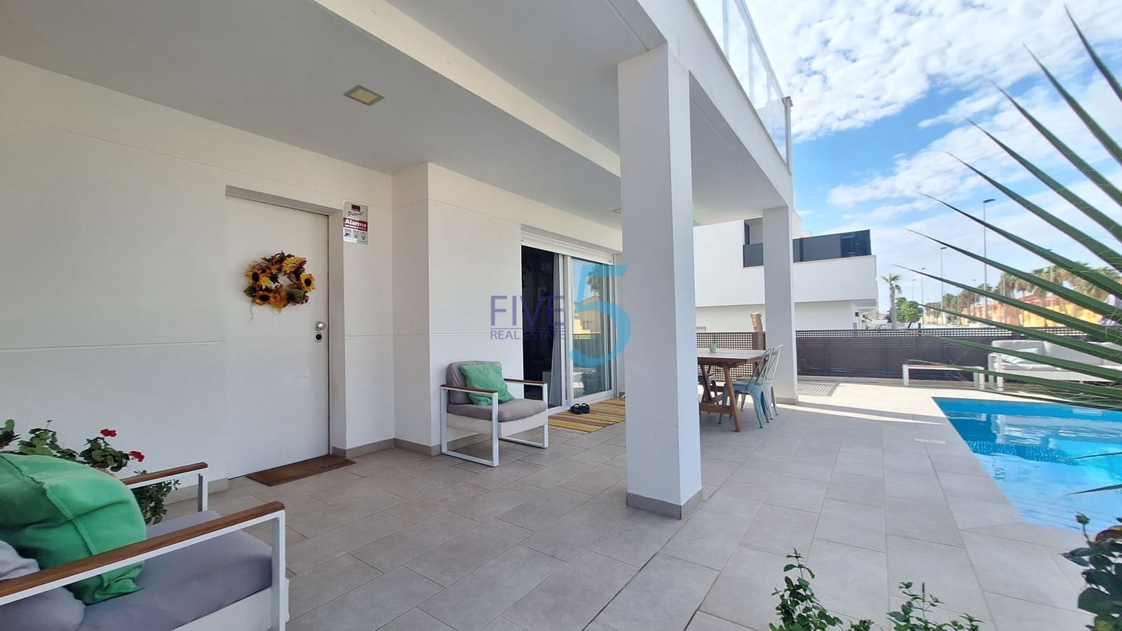 4 slaapkamer Villa te koop in San Pedro del Pinatar met zwembad garage - € 595.000 (Ref: 10135328)