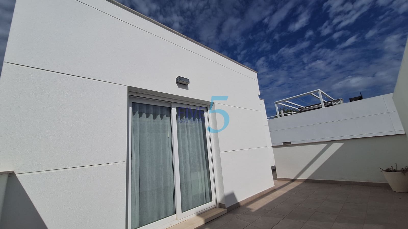 4 slaapkamer Villa te koop in San Pedro del Pinatar met zwembad garage - € 595.000 (Ref: 10135328)