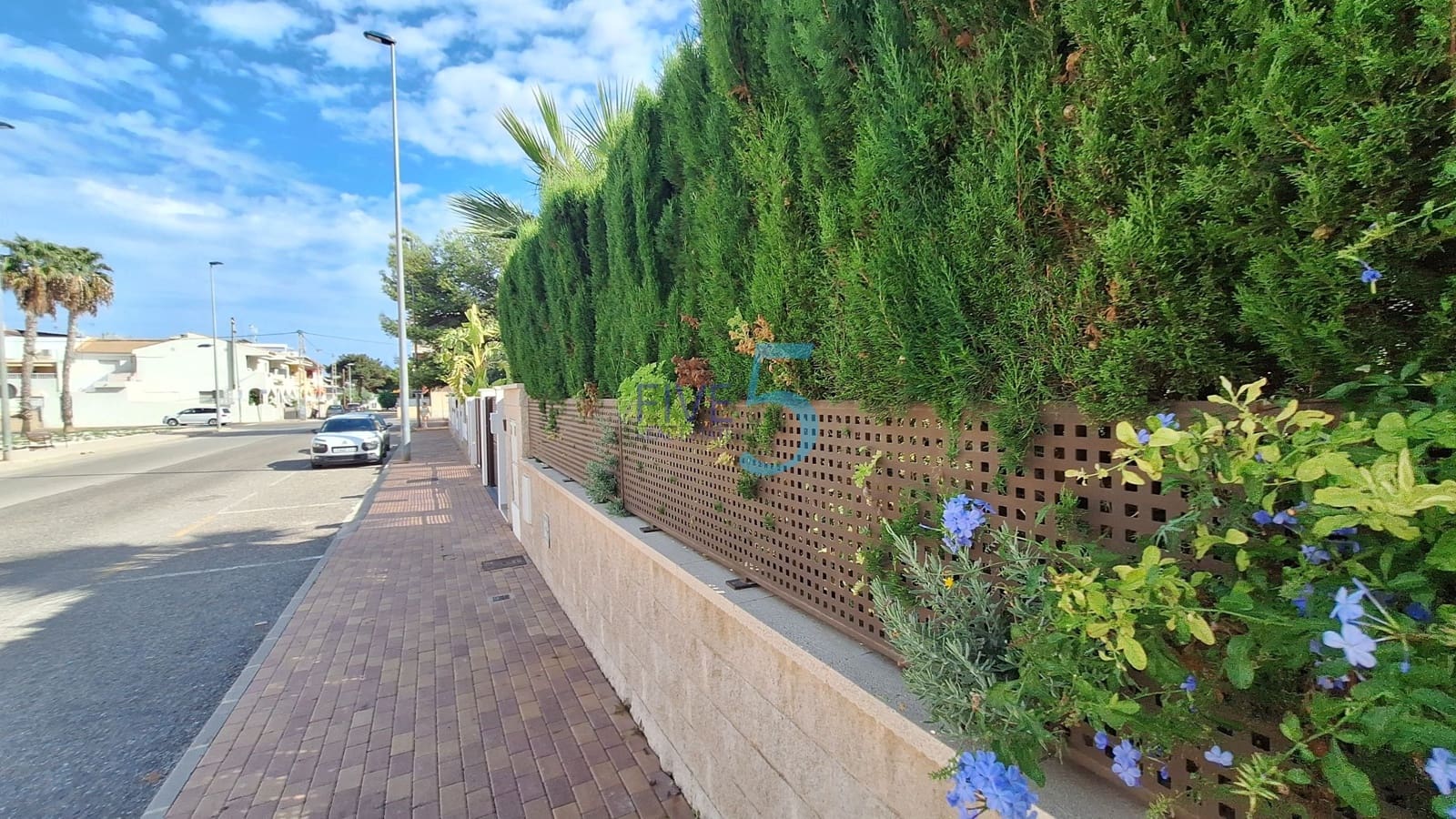 4 slaapkamer Villa te koop in San Pedro del Pinatar met zwembad garage - € 595.000 (Ref: 10135328)