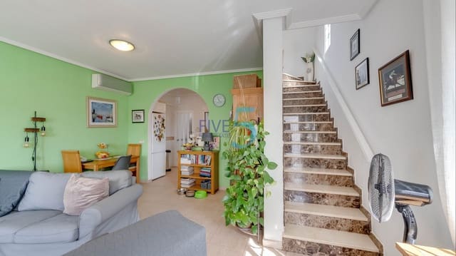 2 soverom Hus til salgs i Villamartin, Orihuela med svømmebasseng - € 195 000 (Ref: 10138874)