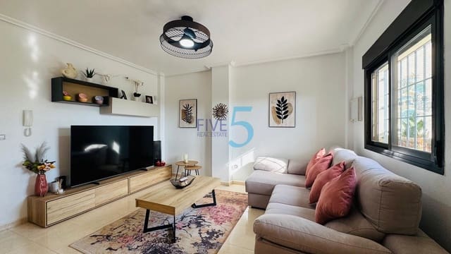 3 soverom Hus til salgs i San Miguel de Salinas med svømmebasseng - € 269 000 (Ref: 10138972)