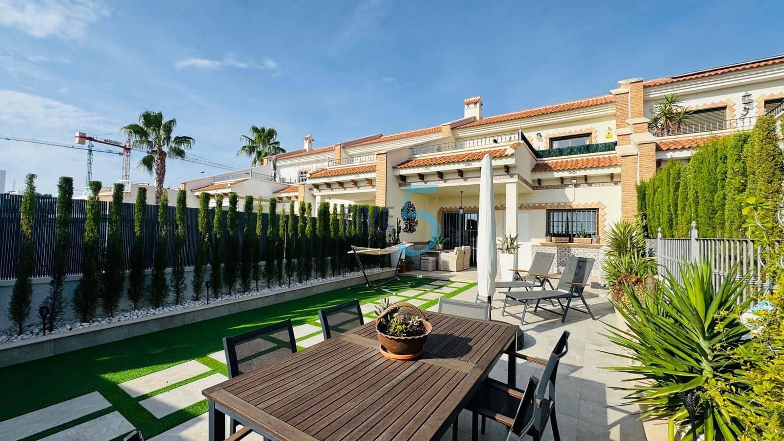 3 soverom Hus til salgs i San Miguel de Salinas med svømmebasseng - € 269 000 (Ref: 10138972)
