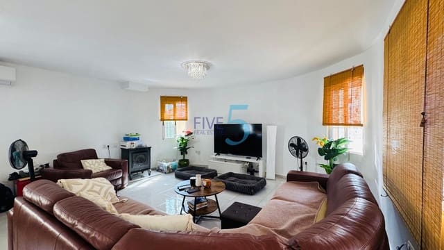 4 quarto Moradia para venda em Playa Flamenca, Orihuela com piscina garagem - 350 000 € (Ref: 10138973)