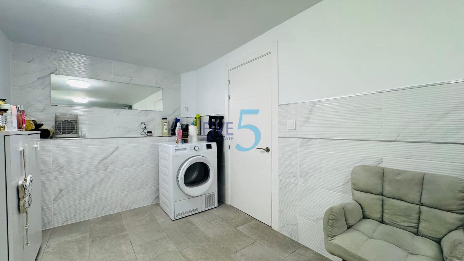 4 quarto Moradia para venda em Playa Flamenca com piscina garagem - 350 000 € (Ref: 10138973)