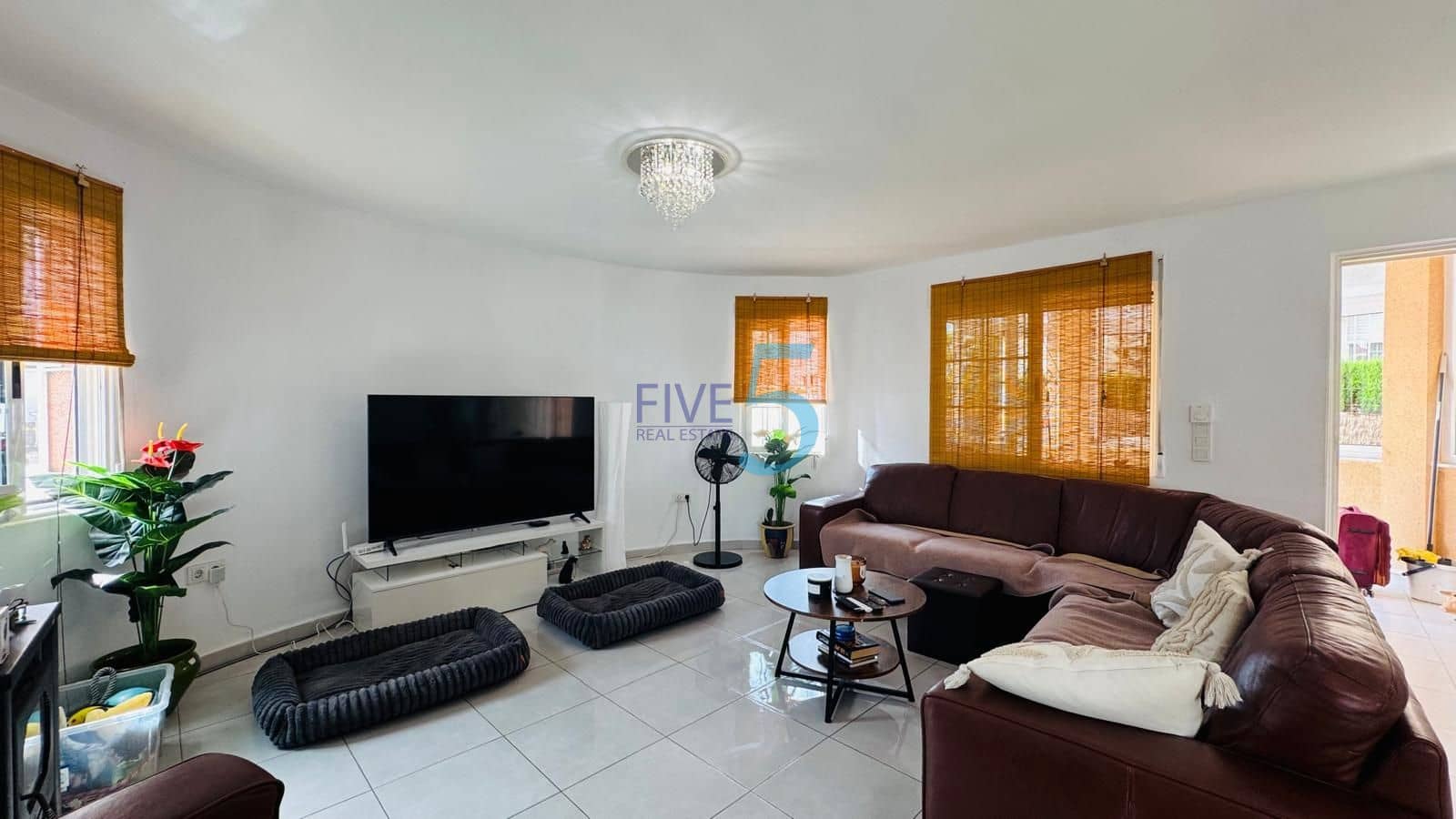 4 quarto Moradia para venda em Playa Flamenca com piscina garagem - 350 000 € (Ref: 10138973)