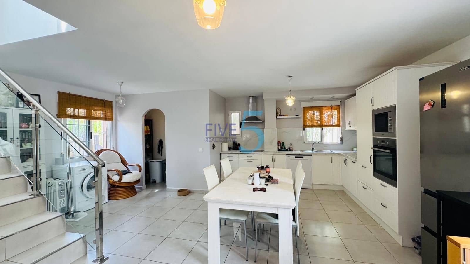 4 quarto Moradia para venda em Playa Flamenca com piscina garagem - 350 000 € (Ref: 10138973)