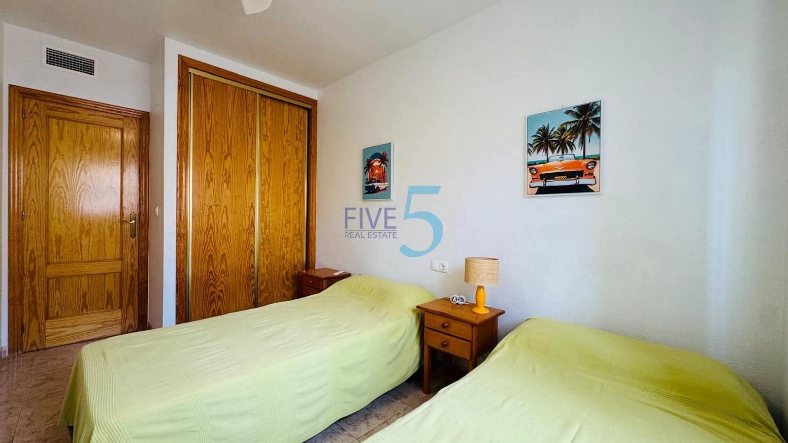 3 slaapkamer Appartement te koop in La Zenia met zwembad garage - € 220.000 (Ref: 10138974)