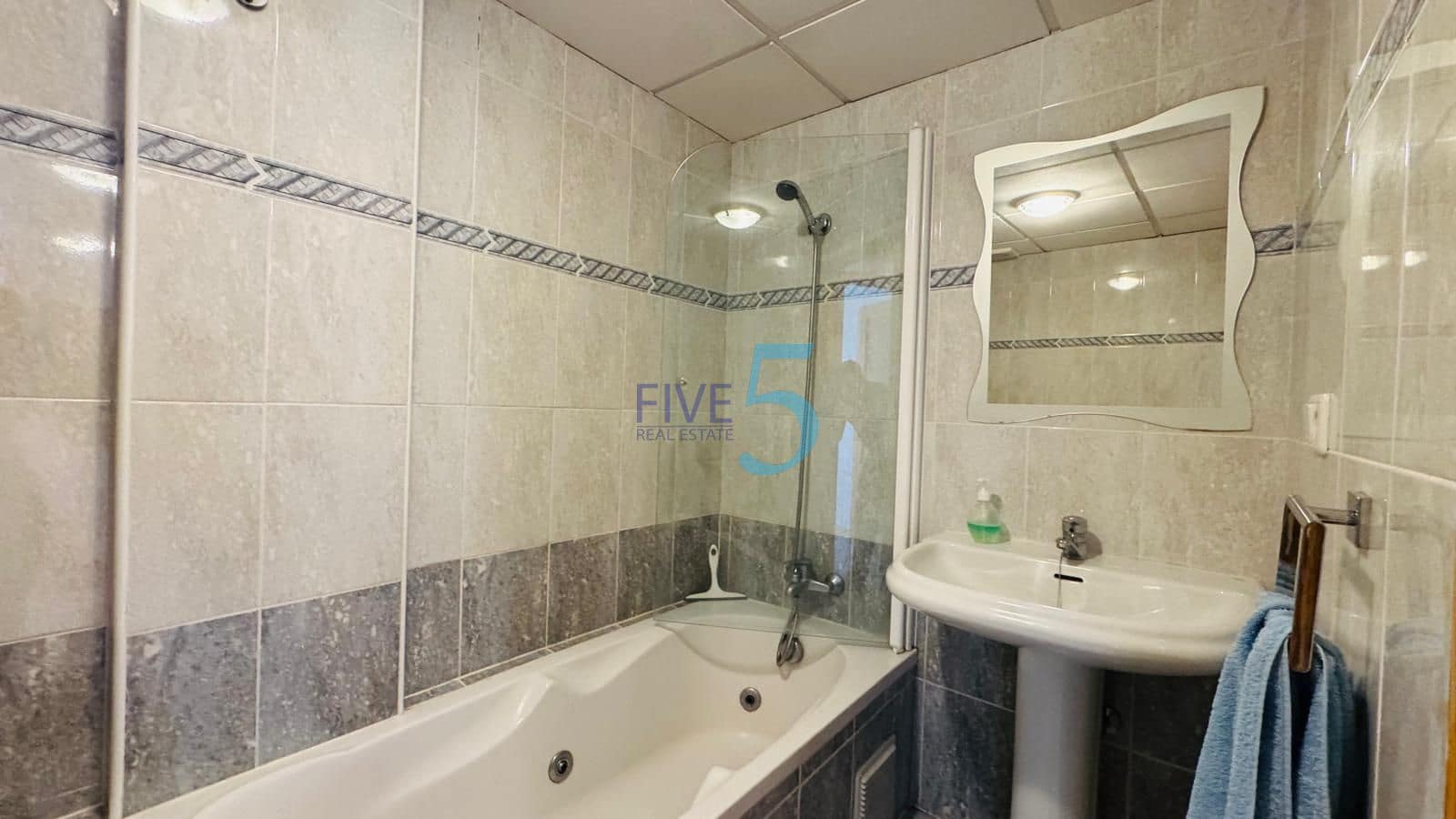3 slaapkamer Appartement te koop in La Zenia met zwembad garage - € 220.000 (Ref: 10138974)