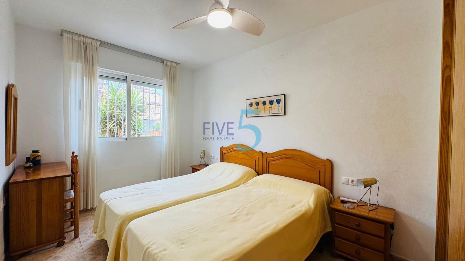 3 slaapkamer Appartement te koop in La Zenia met zwembad garage - € 220.000 (Ref: 10138974)