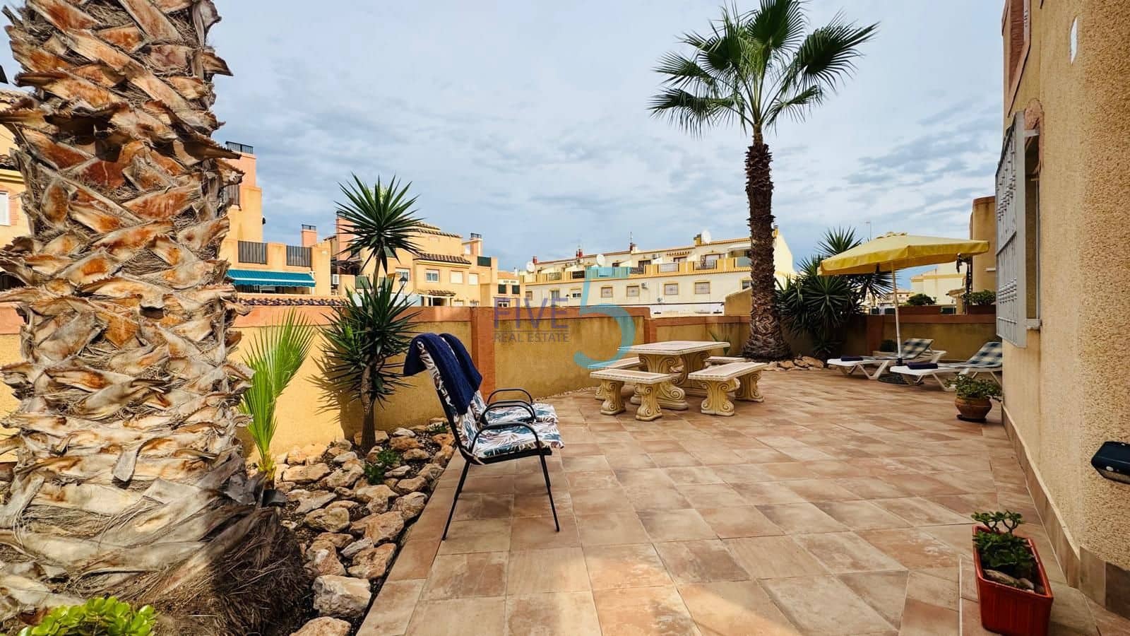 3 slaapkamer Appartement te koop in La Zenia met zwembad garage - € 220.000 (Ref: 10138974)