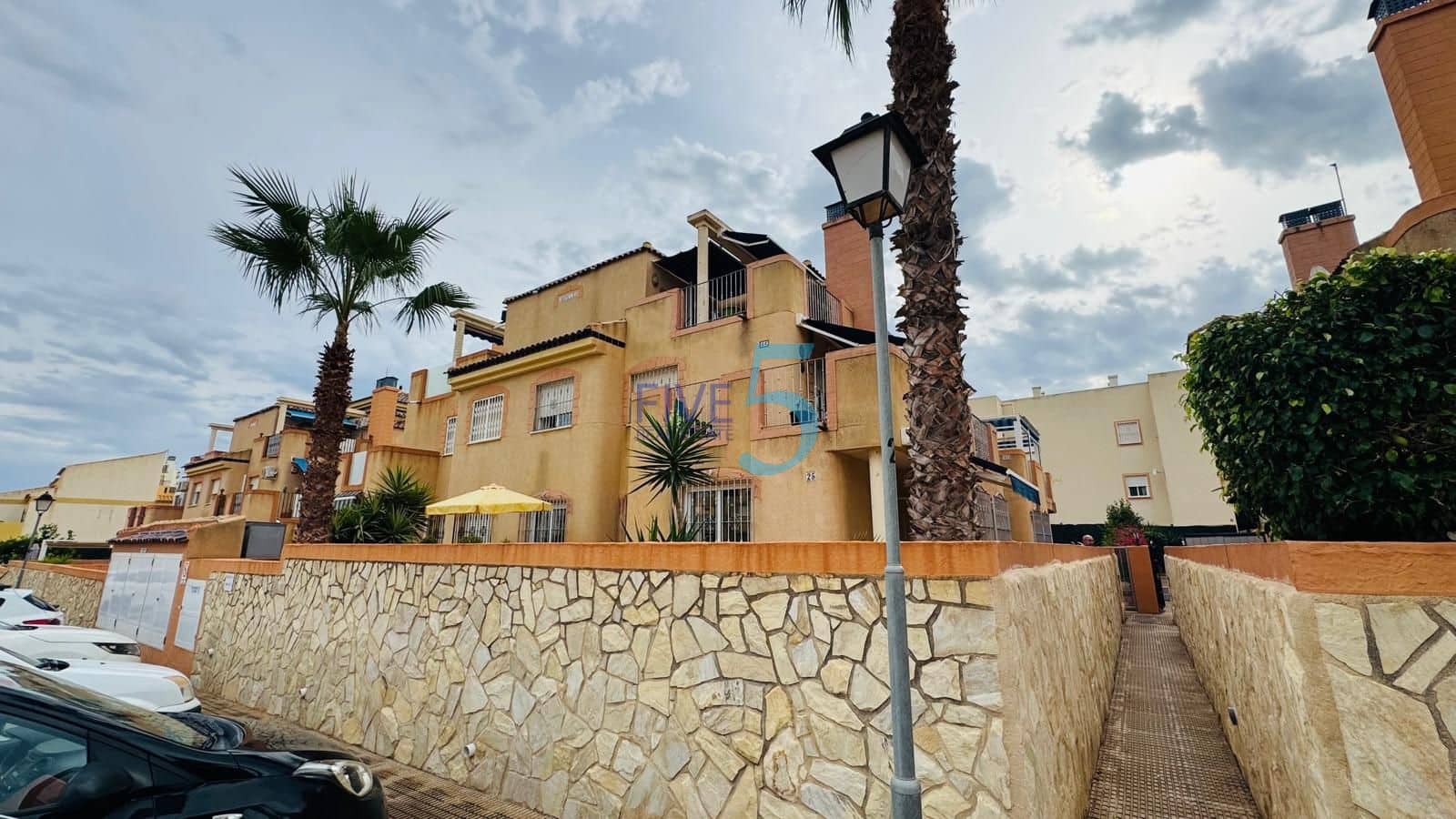 3 slaapkamer Appartement te koop in La Zenia met zwembad garage - € 220.000 (Ref: 10138974)