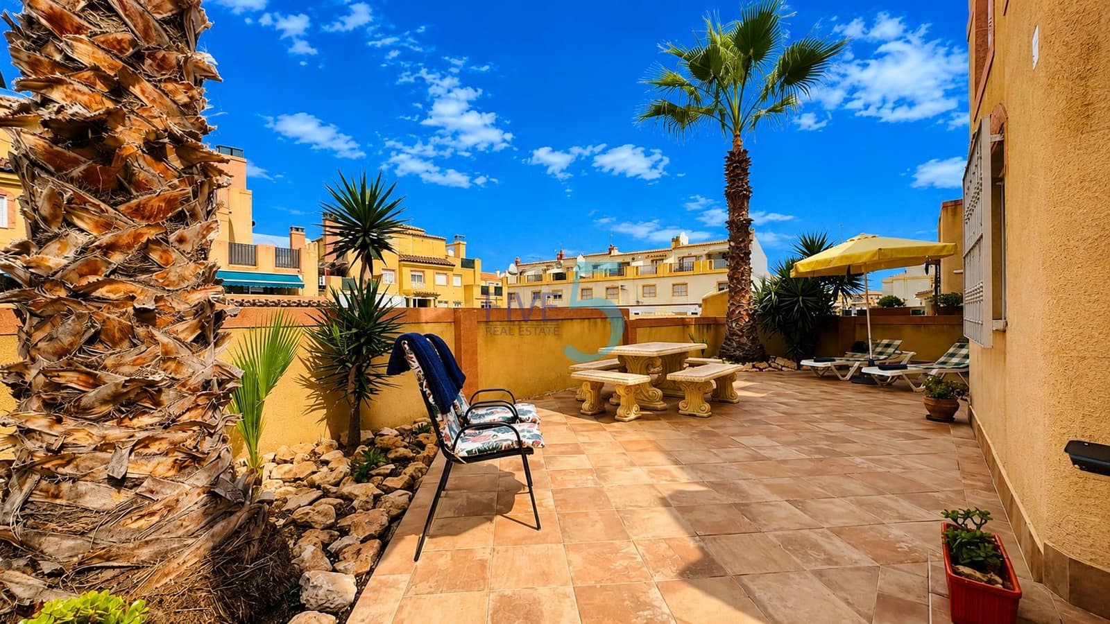 3 bedroom Apartment for sale in La Zenia with pool garage - € 220,000 (Ref: 10138974)