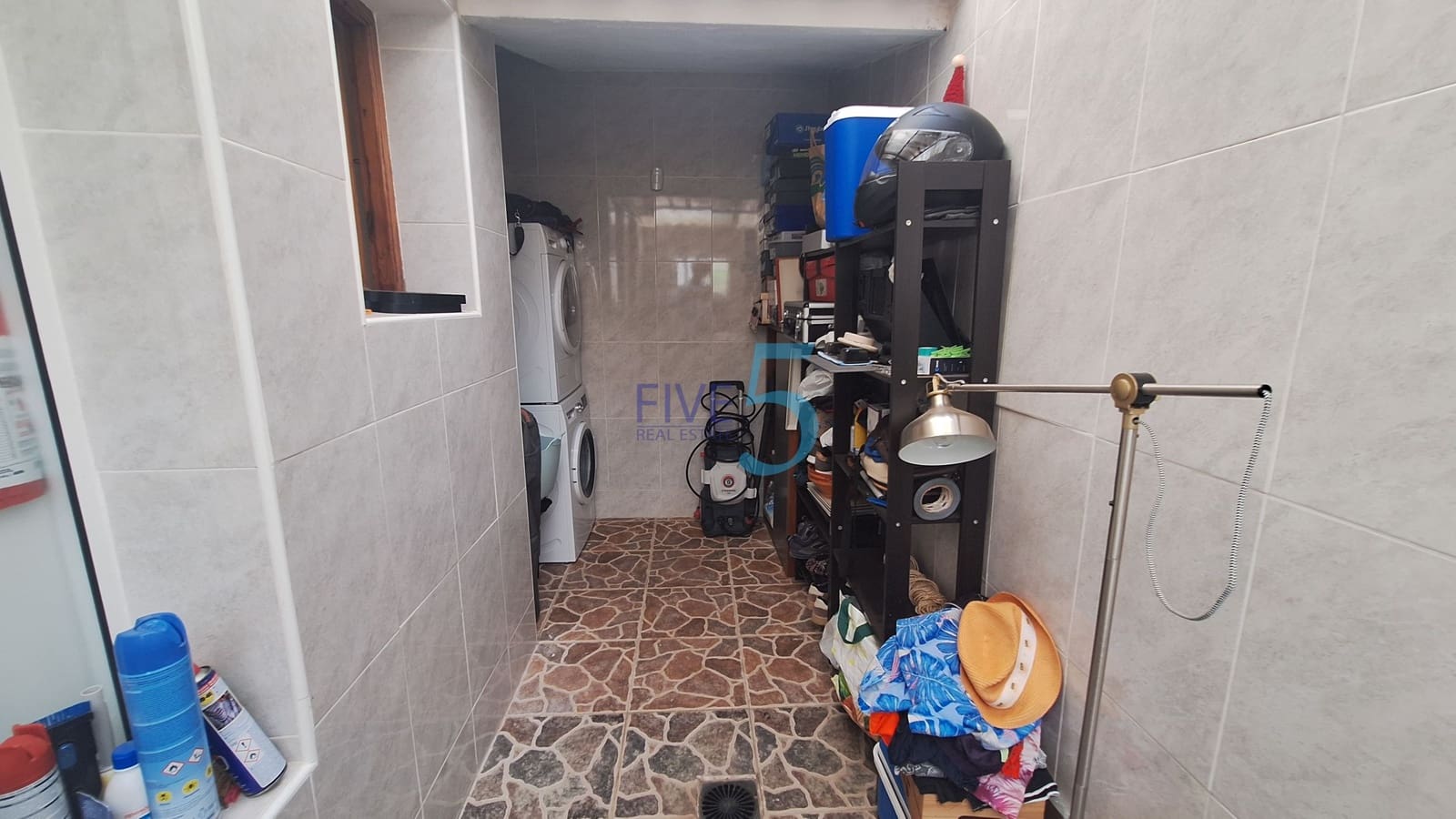 1 soveværelse Semi-Rækkehus til salg i Alicante by med swimmingpool garage - € 219.000 (Ref: 10140113)