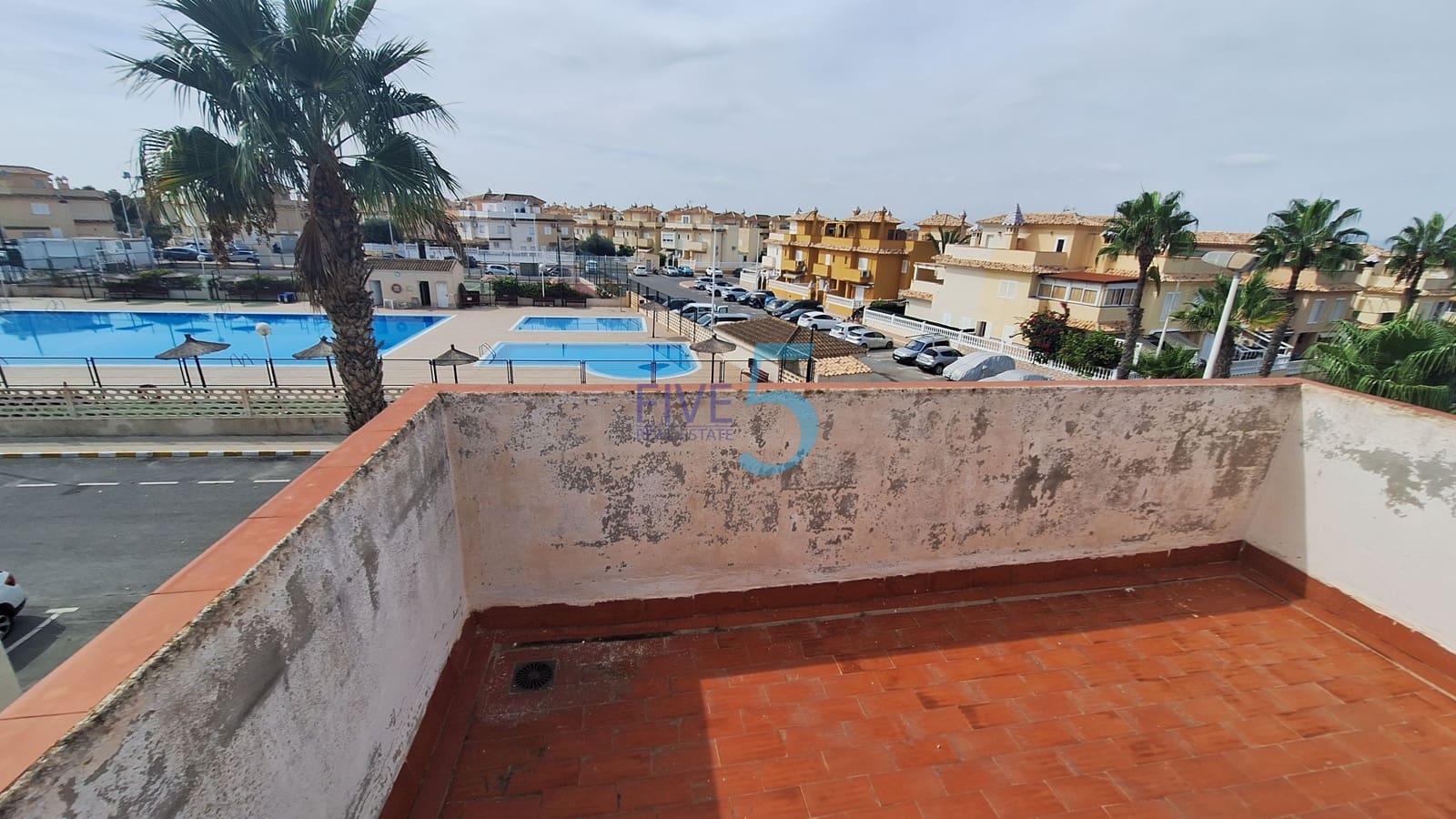1 soveværelse Semi-Rækkehus til salg i Alicante by med swimmingpool garage - € 219.000 (Ref: 10140113)