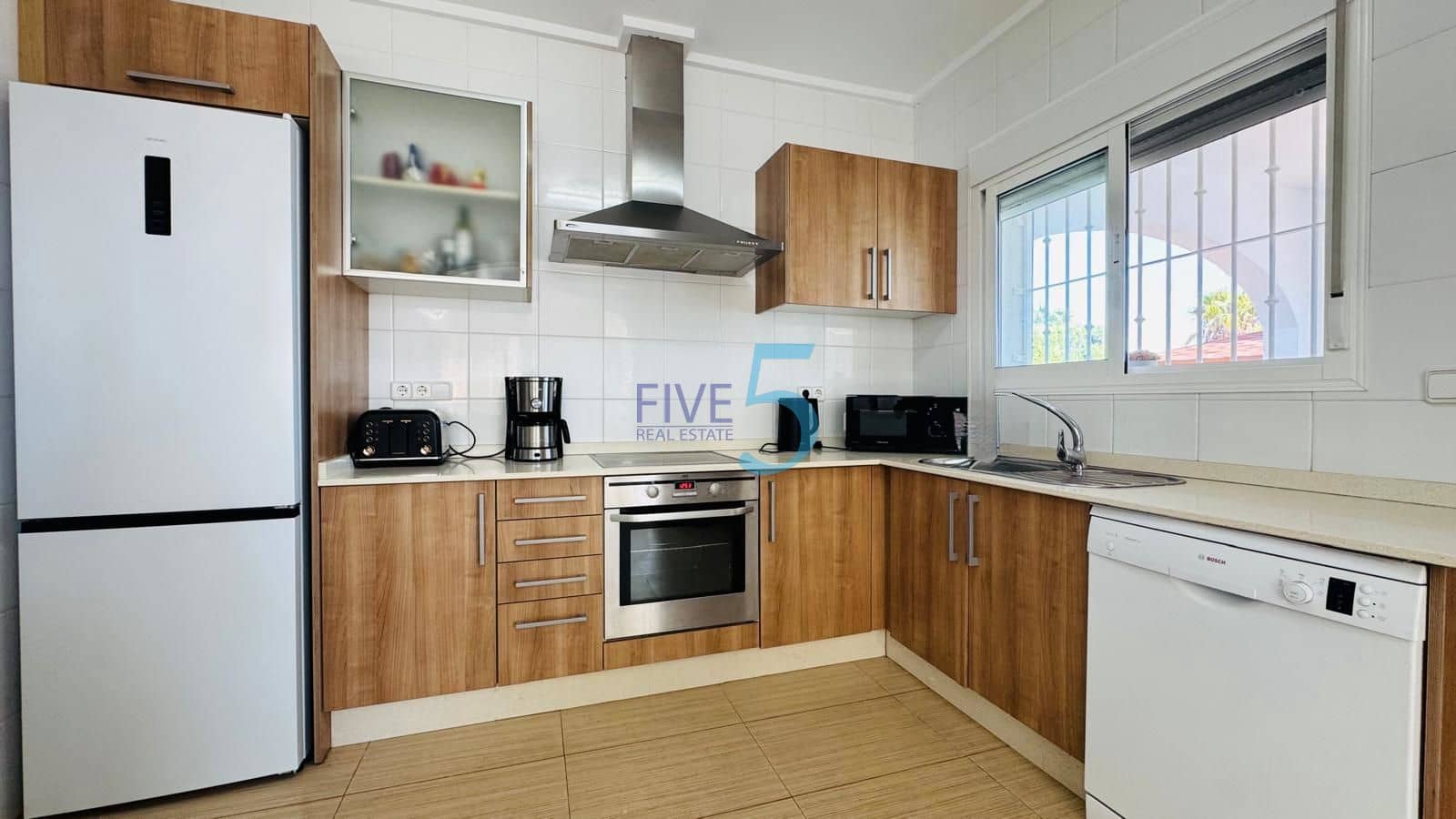 3 slaapkamer Villa te koop in Ciudad Quesada met zwembad garage - € 599.000 (Ref: 10141563)