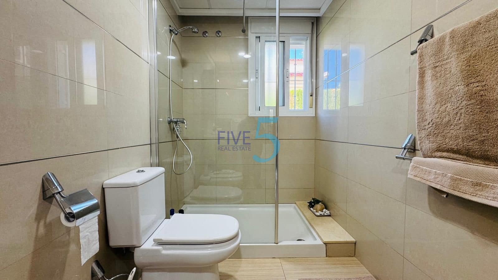 3 slaapkamer Villa te koop in Ciudad Quesada met zwembad garage - € 599.000 (Ref: 10141563)