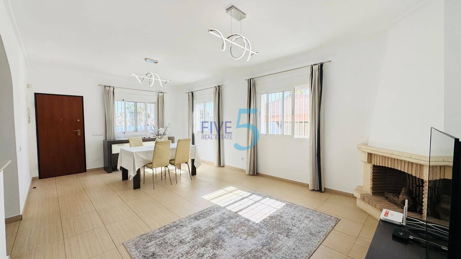 3 slaapkamer Villa te koop in Ciudad Quesada met zwembad garage - € 599.000 (Ref: 10141563)